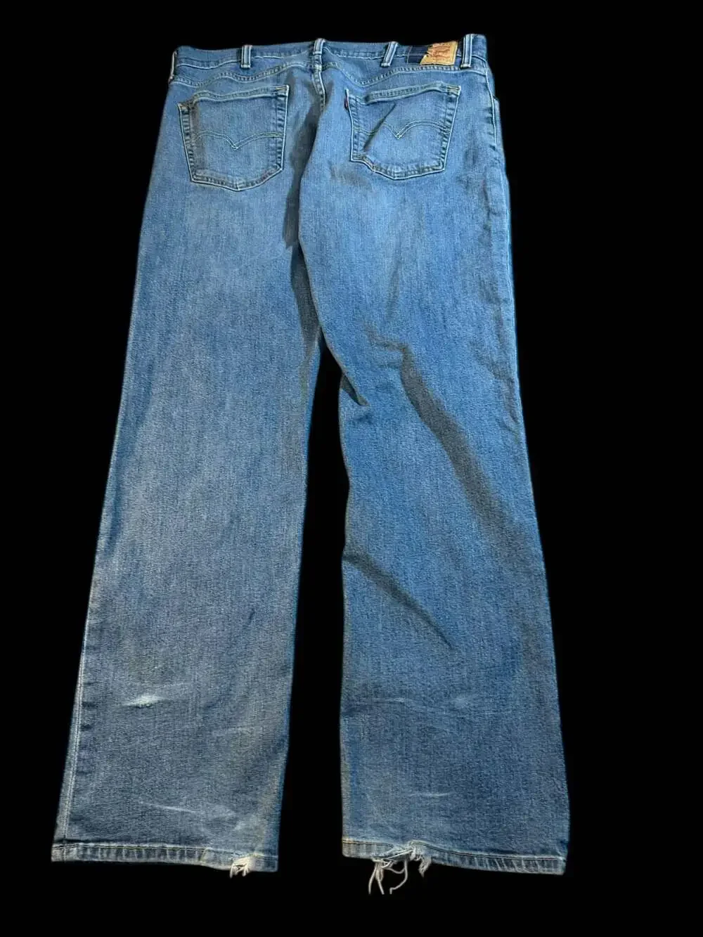 Levis 550 Relaxed Fit Jeans Mens 38x34 Medium Wash Vintage Distressed Frayed